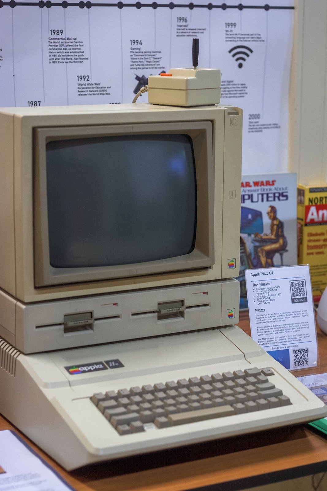 Apple IIe Platinum